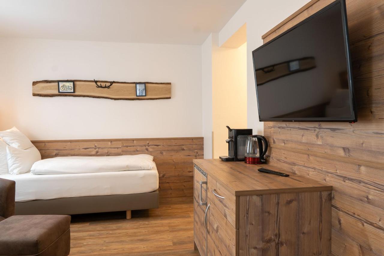 נקרסולם Hotel Post Mit Klimaanlage מראה חיצוני תמונה